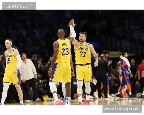 2021年勇士与湖人精彩对决回顾CCTV5全程直播盛况再现