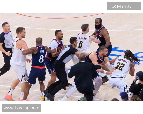 戴维斯重回洛杉矶，独行侠完全重建！美媒给出4换1买卖计划，合理吗？